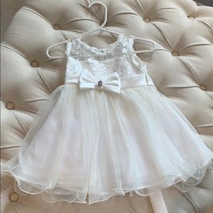 Adorable flower girl or formal dress